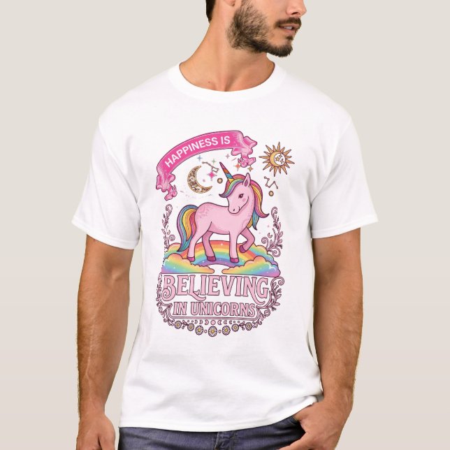 Camiseta Felicidade É Acreditar Unicórnios Arco-íris Estrel (Frente)
