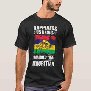 Camiseta Felicidade Está Sendo Casada Com Um Maurício