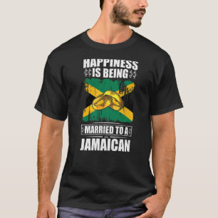 Camiseta Felicidade Está Sendo Casada Com Uma Jamaica jamai