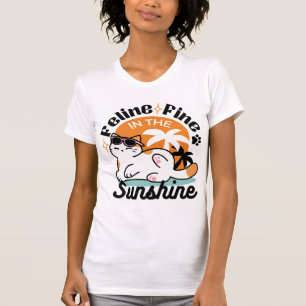 Camiseta Feline Fine no Sol - Gato Tropical Relaxado