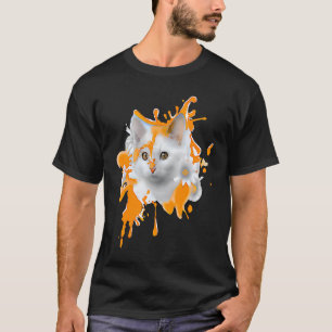 Camiseta Felino Floral Gato Adorável com Salpicos de Flores
