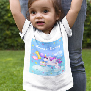 Camiseta Feliz 1º Aniversário Unicórnio com Bolo de Anivers