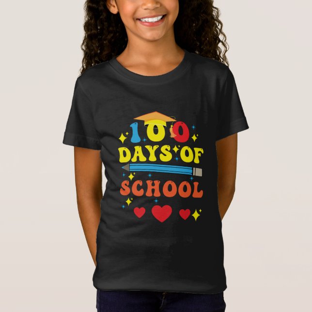 Camiseta Feliz 100 dias de presentes na escola (Frente)