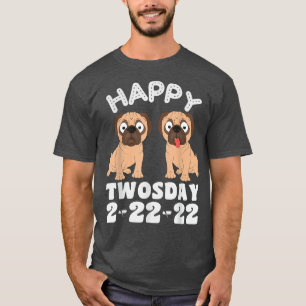 Camiseta Feliz 22222022 Cãozinho Dois Amantes do Cãozinho T