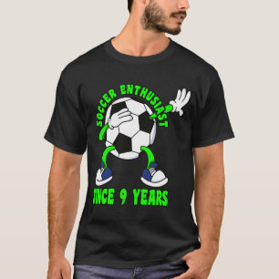 Camiseta Feliz 9 de aniversário, 9 anos, bebendo futebol 9º