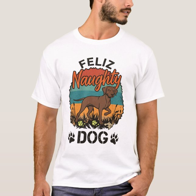 Camiseta Feliz Cachorro Safado Marrom Sol Retro Pegadas (Frente)