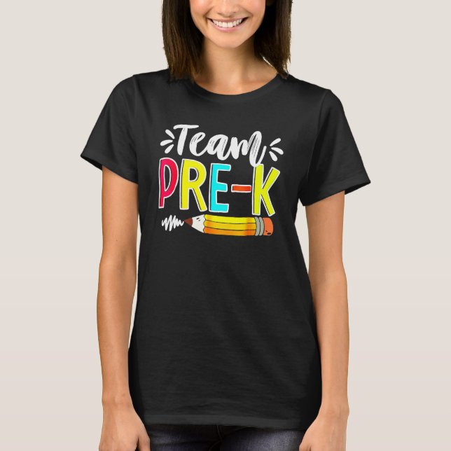 Camiseta Feliz De Volta À Equipe Escolar Pré-Professor Da P (Frente)