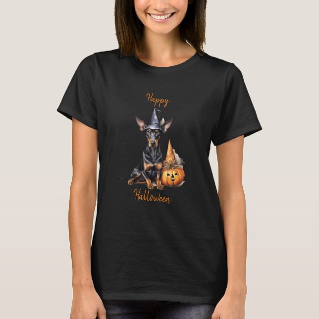 Camiseta Feliz Dia das Bruxas Doberman Pinscher Bruxa (Frente)