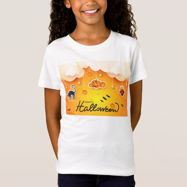Camiseta Feliz Dia das Bruxas sobre as Nuvens (Frente)
