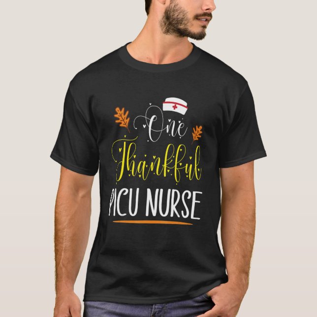Camiseta Feliz Dia de Ação de Graças Pacientes Um Graças P (Frente)
