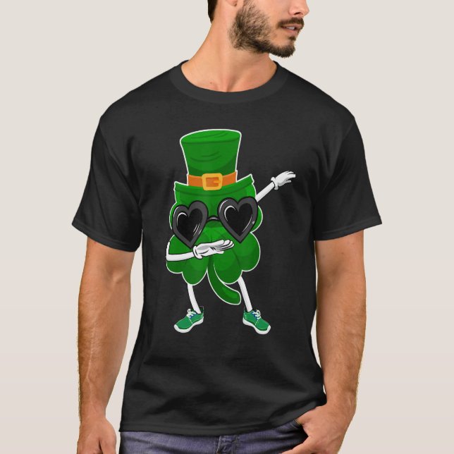 Camiseta Feliz Dia de São Patrício Dabbing Shamrock Hip Hop (Frente)
