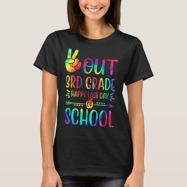 Camiseta Feliz Dia do Ano Passado da Faculdade D (Frente)