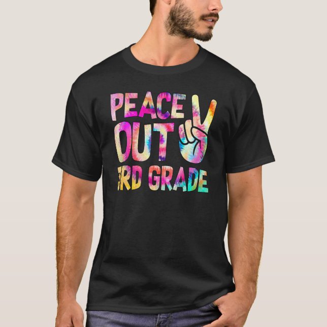 Camiseta Feliz Dia do Ano Passado da Faculdade D (Frente)