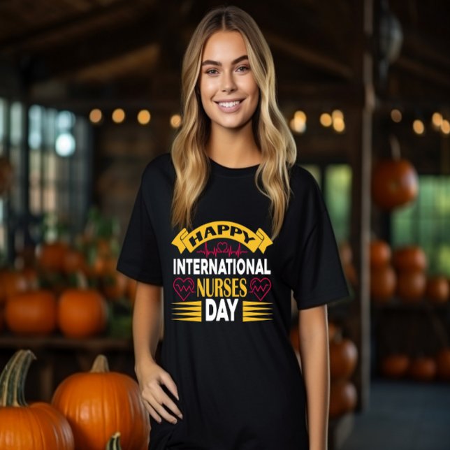 Camiseta Feliz Dia Internacional das Enfermeiras (Criador carregado)