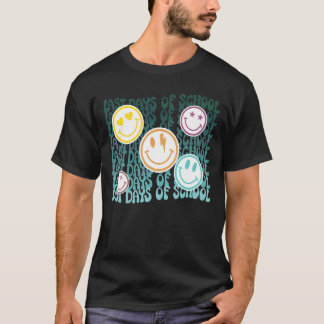 Camiseta Feliz Dia Passado Da Escola Sobreviveu A Outro Ano