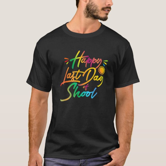 Camiseta Feliz Dia Passado Da Faculdade Para A Formação De  (Frente)