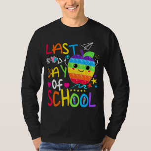 Camiseta Feliz Dia Passado Da Graduação Escolar Para Ruas D
