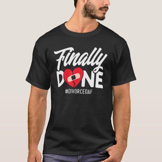Camiseta Feliz Divórcio Finalmente Feito Divorcedaf 1 (Frente)