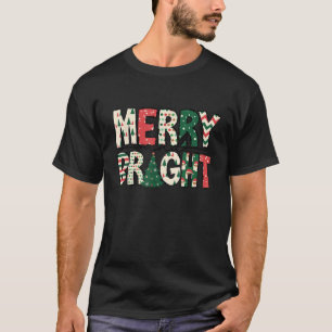 Camiseta Feliz e Cristo da família de árvores de Natal cor-