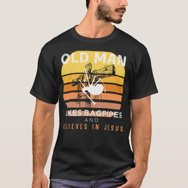 Camiseta Feliz Fé: Velhice Mans Bagpipe e Jesus De (Frente)