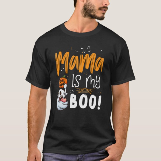 Camiseta Feliz Halloween Mamãe É Minha Família Coisa De Boo (Frente)