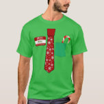 Camiseta Feliz Natal<br><div class="desc">A camisa perfeita da festa de Natal: completa com um nome de etiqueta personalizado,  gravata de Natal vermelha e uma bengala no bolso!</div>