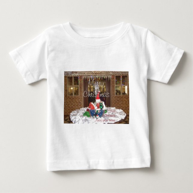 Camiseta Feliz Natal Férias Longe de Casa (Frente)