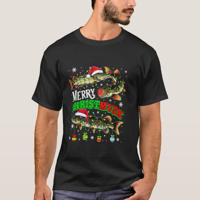 Camiseta Feliz Natal Musky Três Papais noeis Muskies Fisher (Frente)