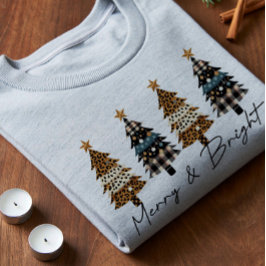 Camiseta Feliz Natal Xadrez e Estampa de Leopardo