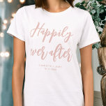 Camiseta Feliz para sempre, depois do casamento Pink Perfet<br><div class="desc">Faça uma declaração com esta t-shirt personalizada do casamento! As palavras 'Felizmente para sempre' são escritas em uma fonte de script de tendência,  e abaixo você pode adicionar um nome personalizado,  data de casamento,  local ou outro texto. Um presente adorável para qualquer noiva! Cores: rosa e branco empoeirado.</div>