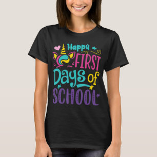 Camiseta Feliz Primeiro Dia Da Faculdade De Unicórnio Bonit