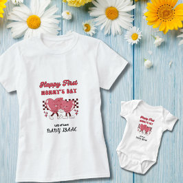 Camiseta Feliz primeiro dia de Mamãe com nome de coração e 