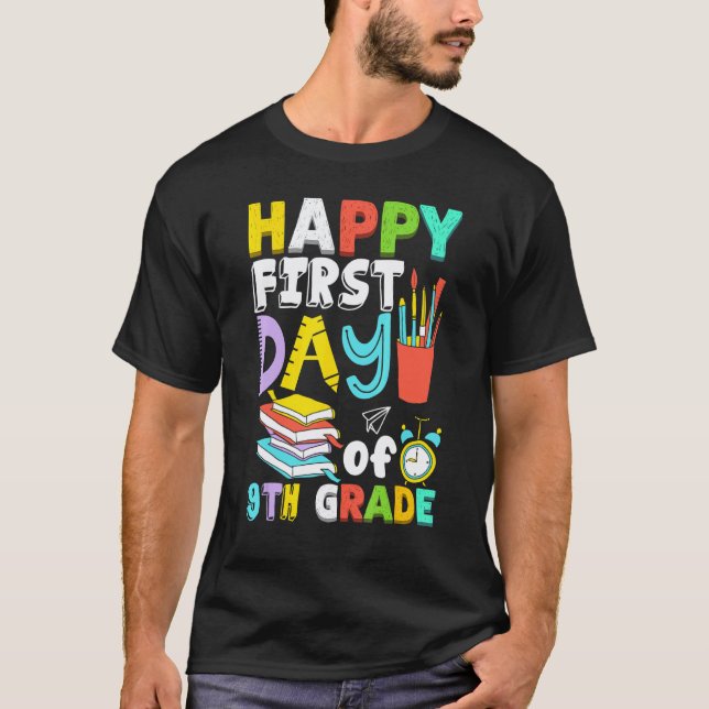 Camiseta Feliz Primeiro Dia de Professores do 9º Ano Menino (Frente)