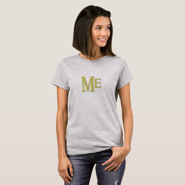 Camiseta feminina à venda. (Frente Completa)