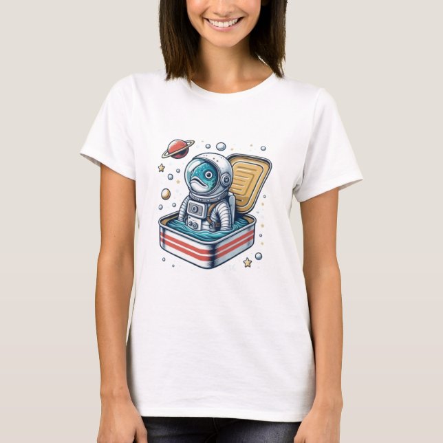 Camiseta Feminina Astronauta Sardinha Excêntrica (Frente)