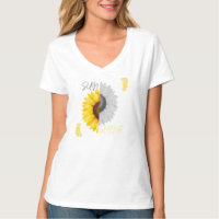 Camiseta Feminina com Estampa de Girassol e Decote