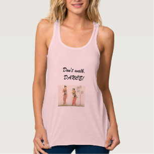 Camiseta feminina dançante