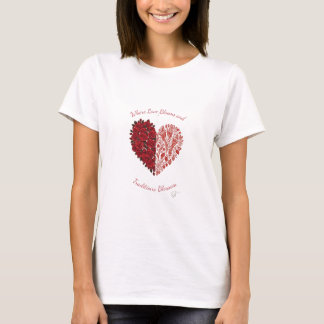 Camiseta Feminina de Flores Onde o Amor Floresce