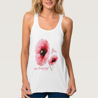 Camiseta feminina elegante em vermelho floral