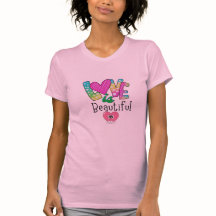 Camiseta Feminina Love Is Beautiful – Romântica & 