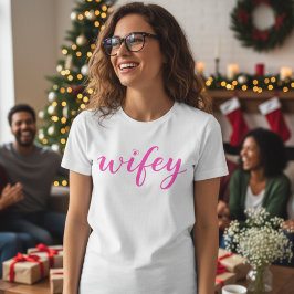 Camiseta Feminina Wifey Colorful Script Heart Pres