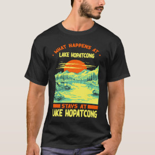 Camiseta Férias de barco de pesca e acampamento no lago Lak