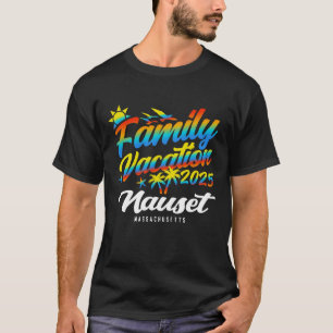 Camiseta Férias em Família Correspondendo na Praia de Nause