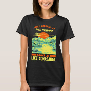 Camiseta Férias no Lago de Acampamento de Barco de Pesca La