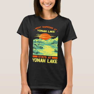 Camiseta Férias no Lago de Acampamento de Pesca Náutica Yon