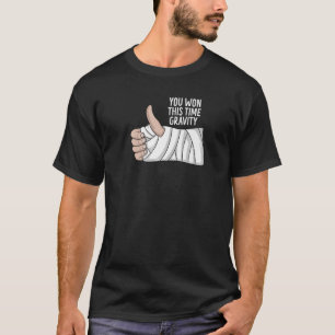 Camiseta Ferimento de Mão Quebrada Fúria Recuperação Engraç