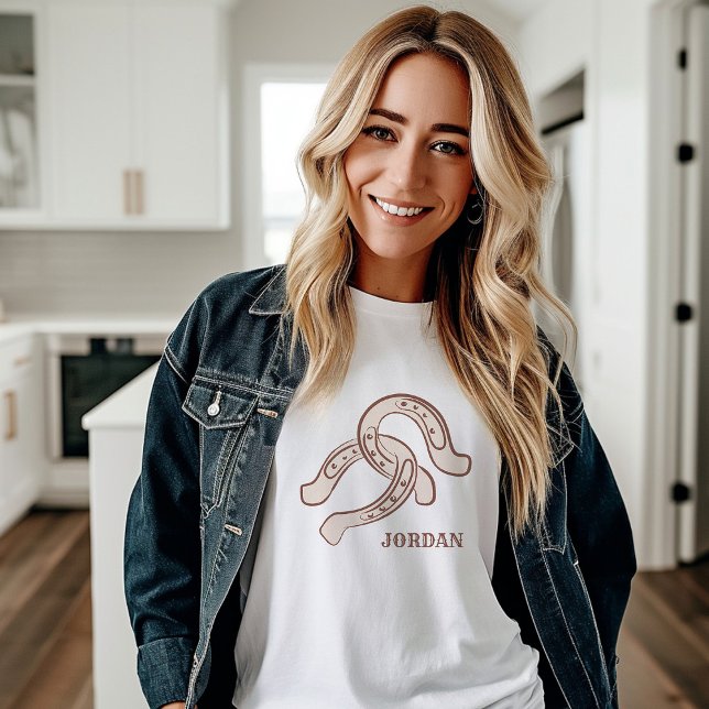 Camiseta Ferraduras Desenhadas À Mão | Russo Neutro Ocident (Criador carregado)