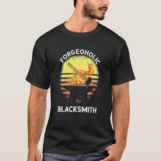 Camiseta Ferramentas de Forja Retroativa do Blacksmith Forg (Frente)
