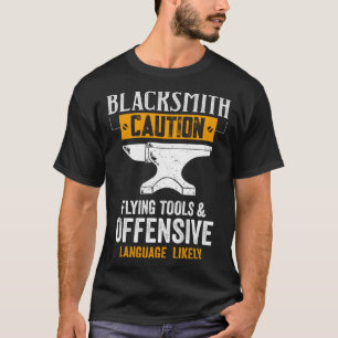 Camiseta Ferramentas De Voo De Precaução Do Blacksmith E La