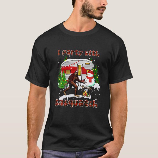 Camiseta Festa Com Xadrez De Cerveja De Pé-Grande Sasquatch (Frente)